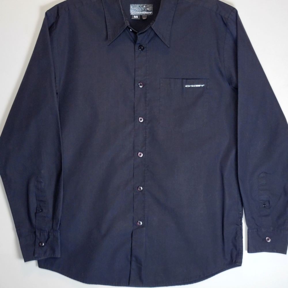 Oakley Black Longsleeve Button Down Shirt With Logo Pocket, EUC, size Medium